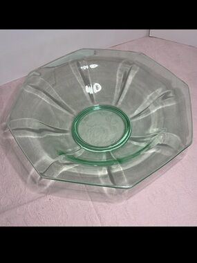 Heisey Style Depression Glass Uranium Bowl Octagon Flared – 10.5” Vintage